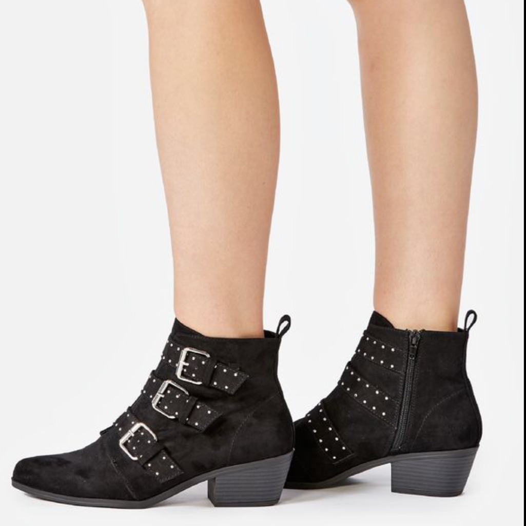 Justfab Black Heeled Boots With Straps Size 6.5